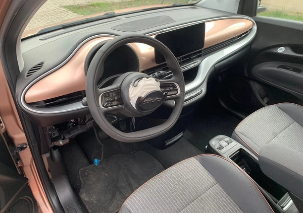 Fiat 500 cena 45900 przebieg: 7190, rok produkcji 2022 z Czersk małe 254